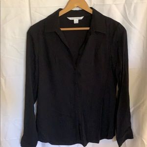 Diane von Furstenberg black v neck blouse